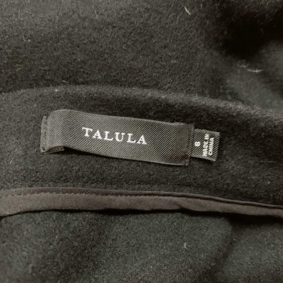 Black wool mini skirt - Picture 3 of 3